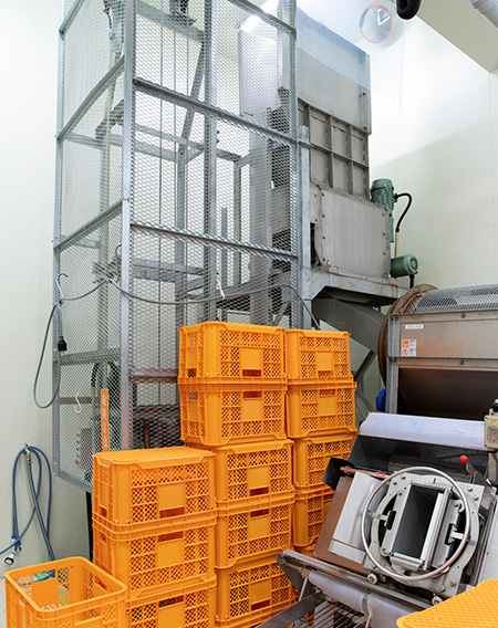 砕氷機械で氷粒のコントロール技術が向上