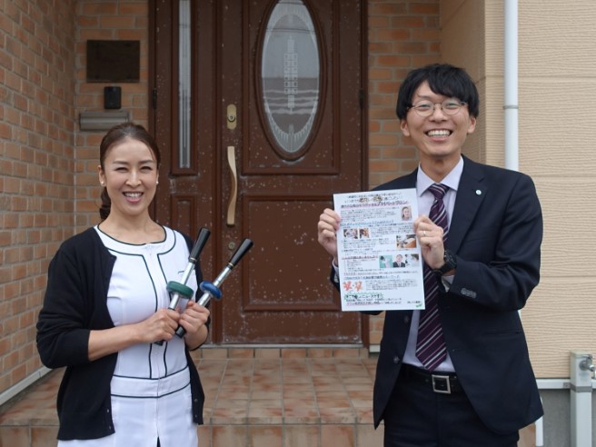 （左）BCPボディケアサロン 代表 藤原恭子氏　（右）新潟商工会議所 経営指導員 板垣洋暢氏